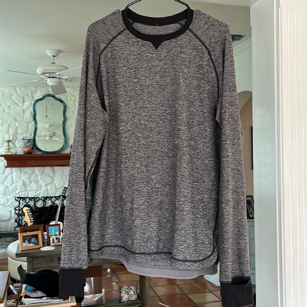 Lululemon long sleeve performance top, heather gray, thumbhole sleeve ends